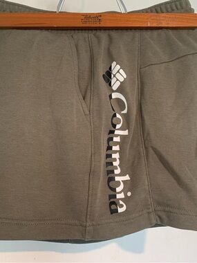 Columbia Olive Green Logo Athletic Shorts